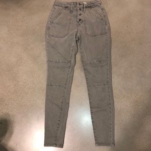 Grey high rise jegging